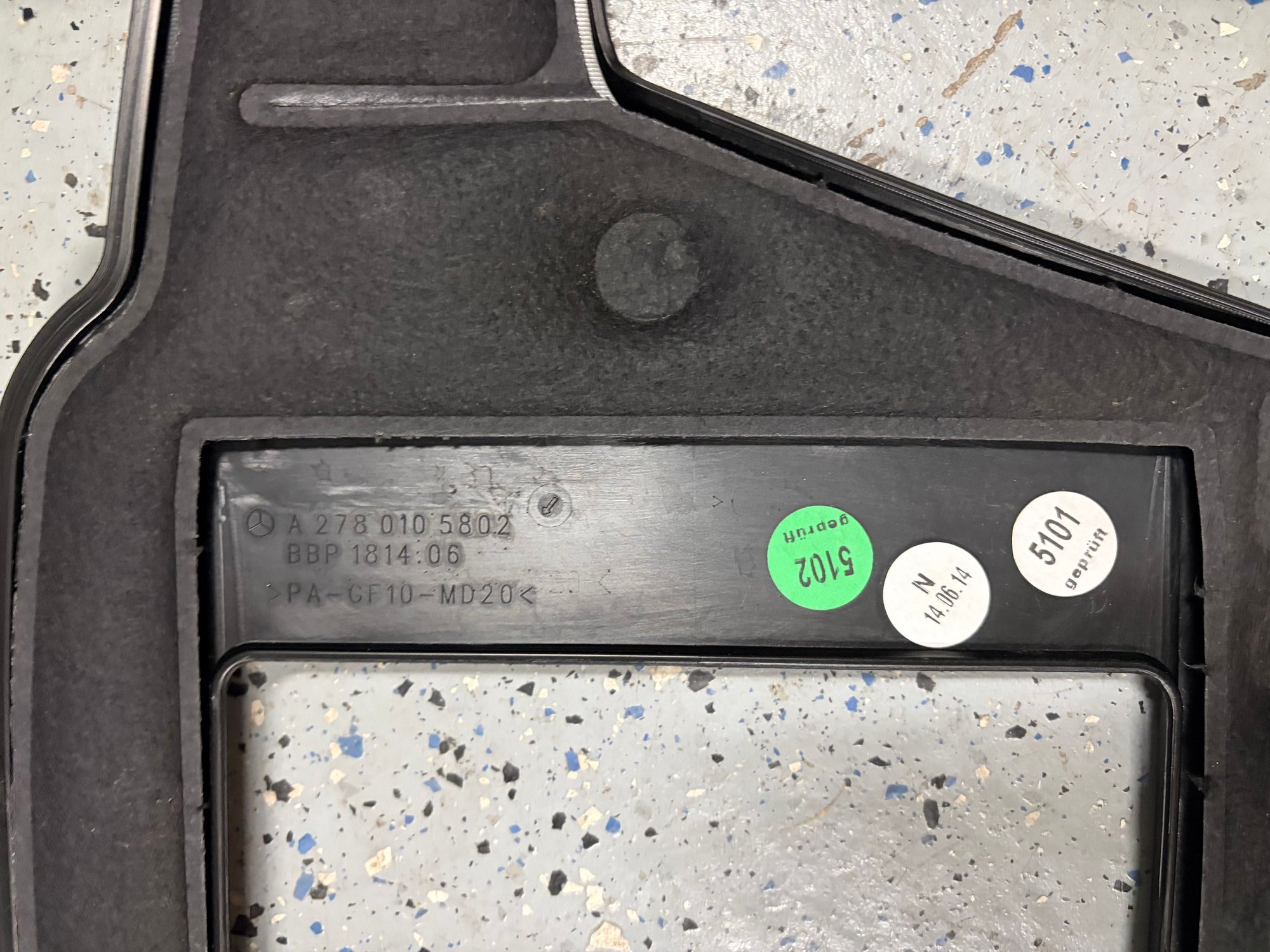 Engine - Intake/Fuel - Mercedes M278 air boxes with filters and engine cover S-class W222 or other V8 cars - Used - 2014 to 2017 Mercedes-Benz S-Class - Aurora, CO 80016, United States