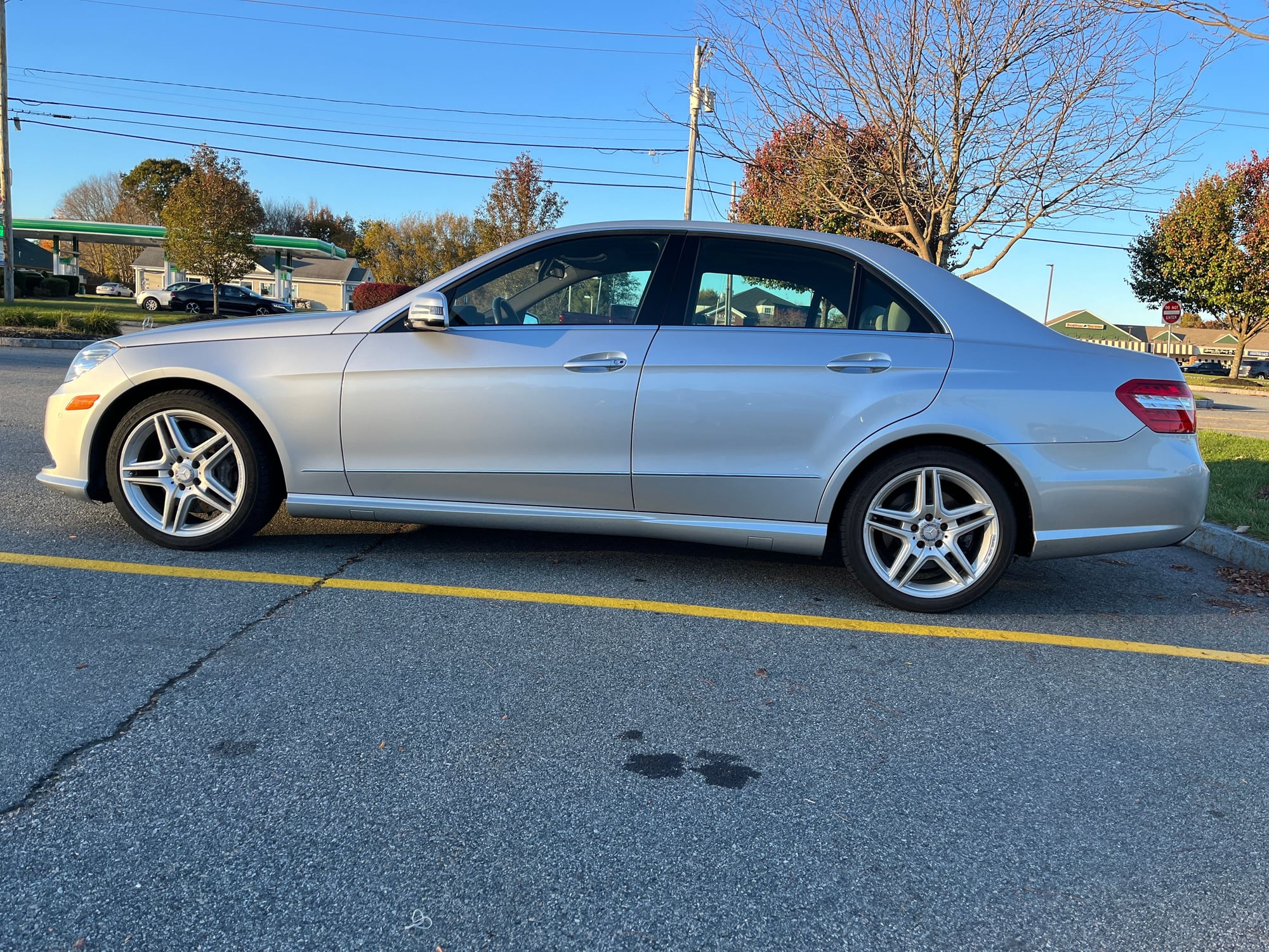 2011 Mercedes-Benz E550 - 2011 Mercedes-Benz E550 4matic Sport Iridium Silver/ Gray Leather - Used - VIN WDDHF9AB7BA313068 - 116,059 Miles - 8 cyl - AWD - Automatic - Sedan - Silver - Easton, MA 02375, United States