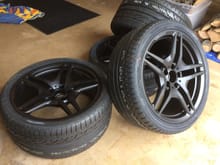 New kicks!  (Hankook Ventus - went one up on the width in the rear, based on a recommendation from the TireRack guy)