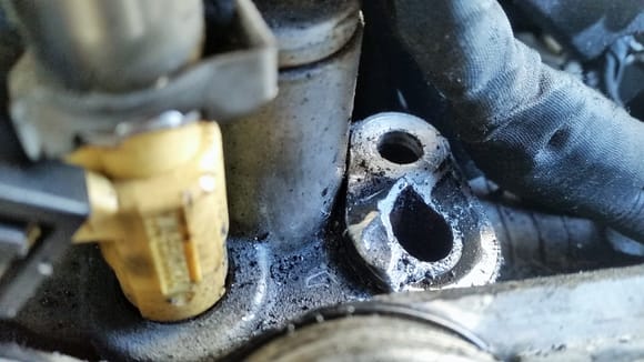 Broken check valve seat.  How am I going to get this thing out?