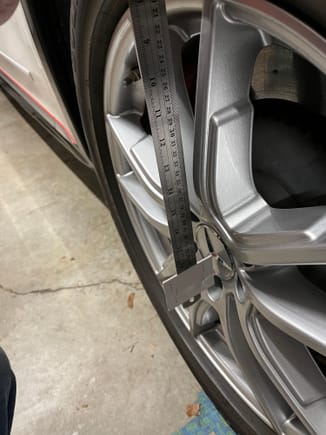 500mm ruler to measure distance from wheel center to wheel arch.