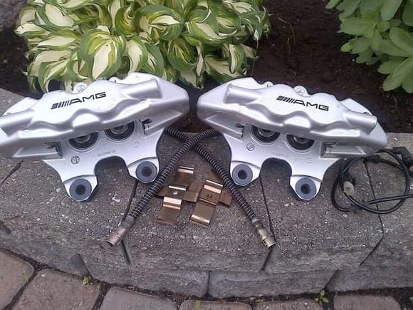 03-06 style rear calipers