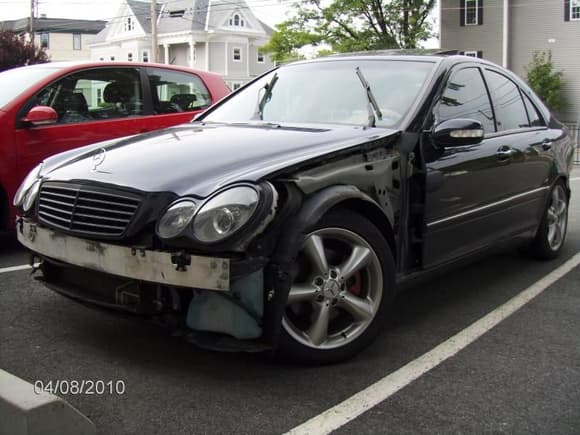 With fenders and bumper off i thought it looks like a sick-mad beast!