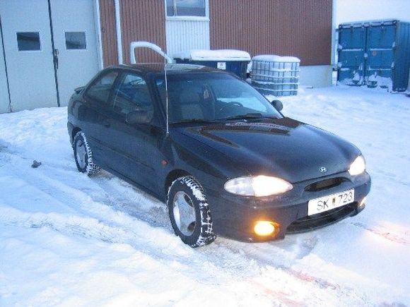 Hyundai Accent 1.5 98&quot; Sunroof :D