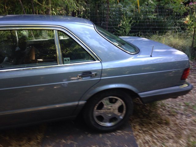 1986 Mercedes-Benz 560SEL - 1986 560sel low miles proven with carfax - Used - VIN WDBCA39D4GA2 - 84,000 Miles - 8 cyl - 2WD - Automatic - Sedan - Blue - Forestville, CA 95436, United States