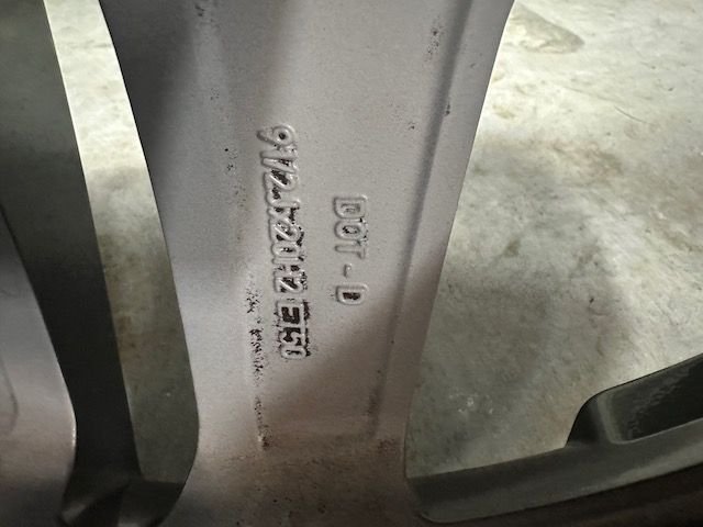Wheels and Tires/Axles - MERCEDES G63 G65 2013-2018 20" OEM WHEEL - Used - 2013 to 2018 Mercedes-Benz G-Class - Newport, RI 02840, United States
