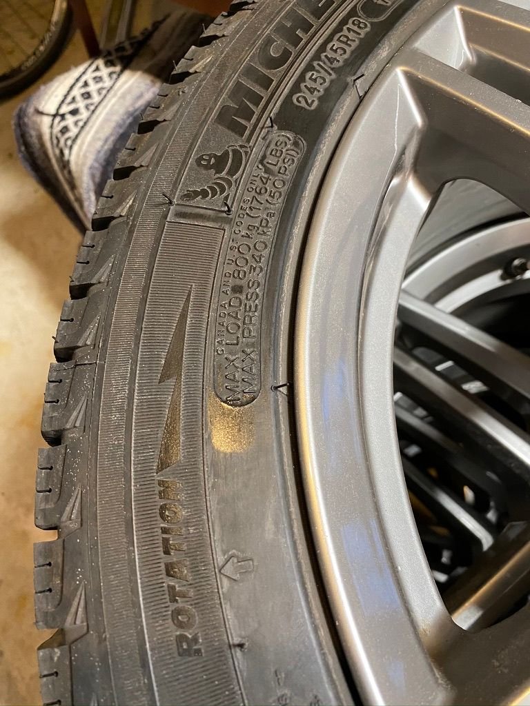 Wheels and Tires/Axles - 2016-2020 E class snow set $1200 - Used - 2018 to 2020 Mercedes-Benz E450 - 2016 to 2020 Mercedes-Benz E400 - 2016 to 2020 Mercedes-Benz E300 - Providence, RI 02806, United States