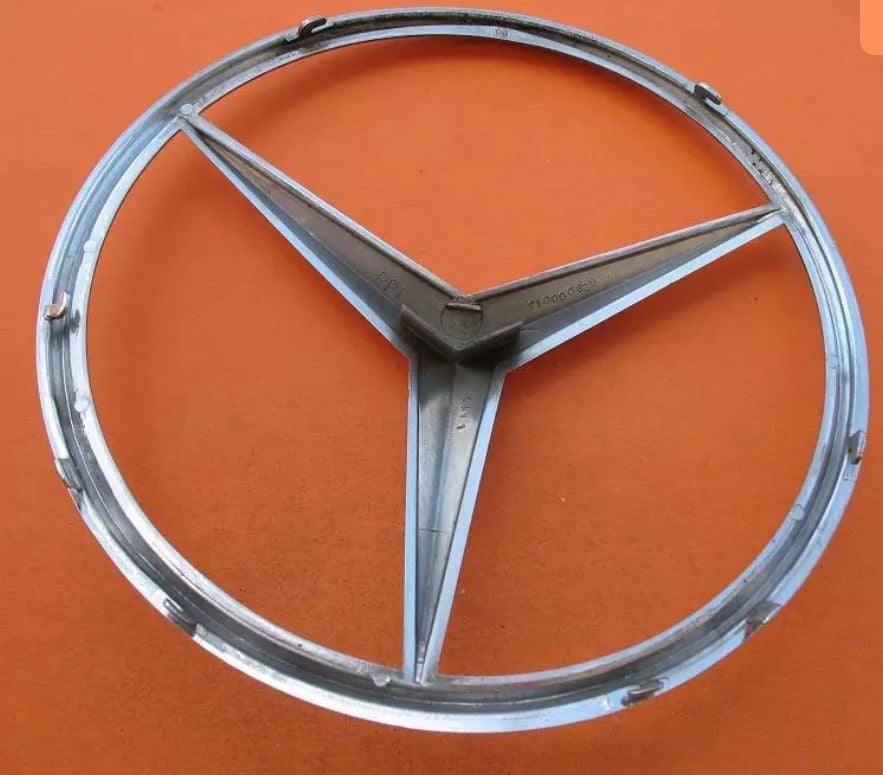 Exterior Body Parts - Grille Star Emblem - New or Used - 2000 to 2002 Mercedes-Benz ML320 - Fulton, MO 65251, United States