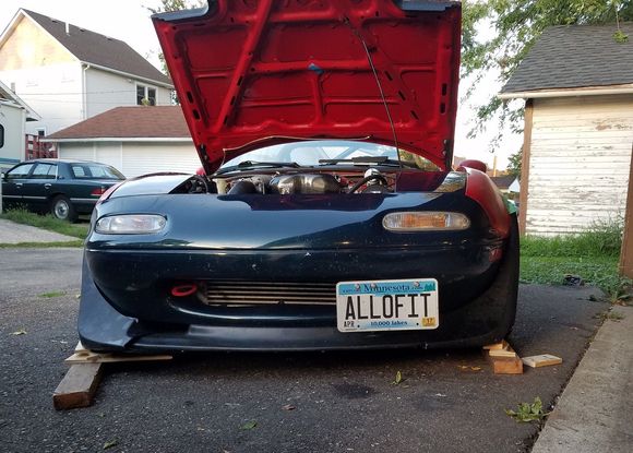 From the front, you can see both tires completely obstructed.