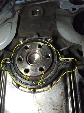 rear main and moon seal appear to be leaking