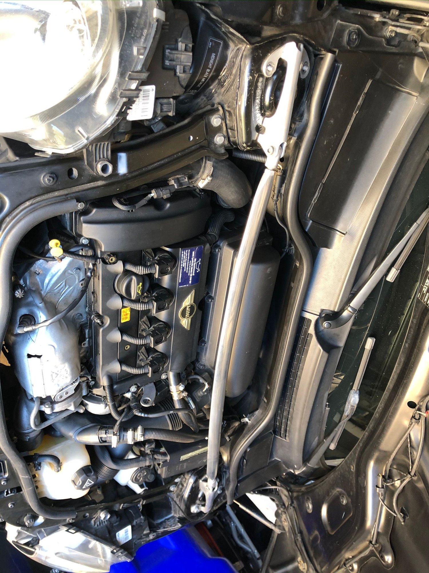 Miscellaneous - Jcw original front strut bar - Used - 2011 to 2016 Mini R56: "Mk II" Mini Hatch/Hardtop range - Montclair, CA 91763, United States
