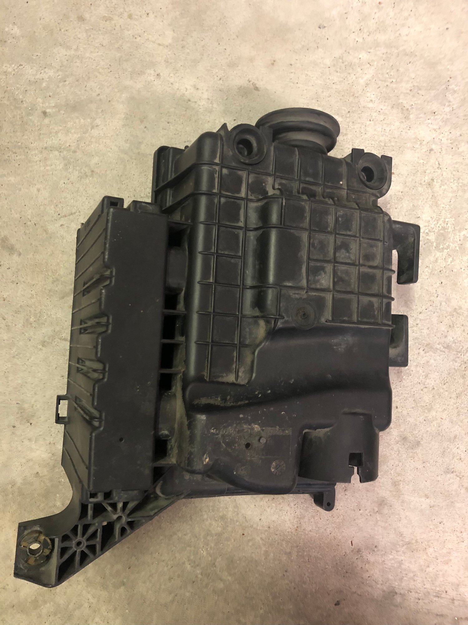 Engine - Intake/Fuel - Mini Cooper S JCW Air Intake Box With Partition 02-08 R53 R52 - Used - 2002 to 2008 Mini Cooper - Austin, TX 78738, United States
