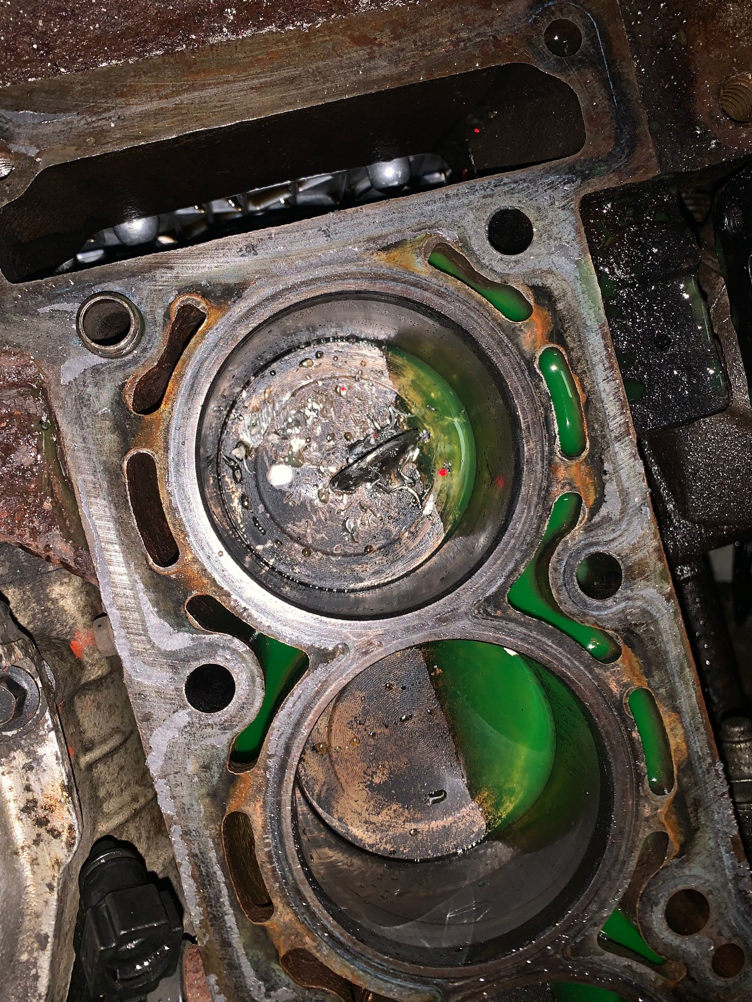 Engine - Internals - RMW BVH Broken But Repairable - Used - 2002 to 2006 Mini R53: "Mk I" Mini Cooper S - New Milford, NJ 07646, United States