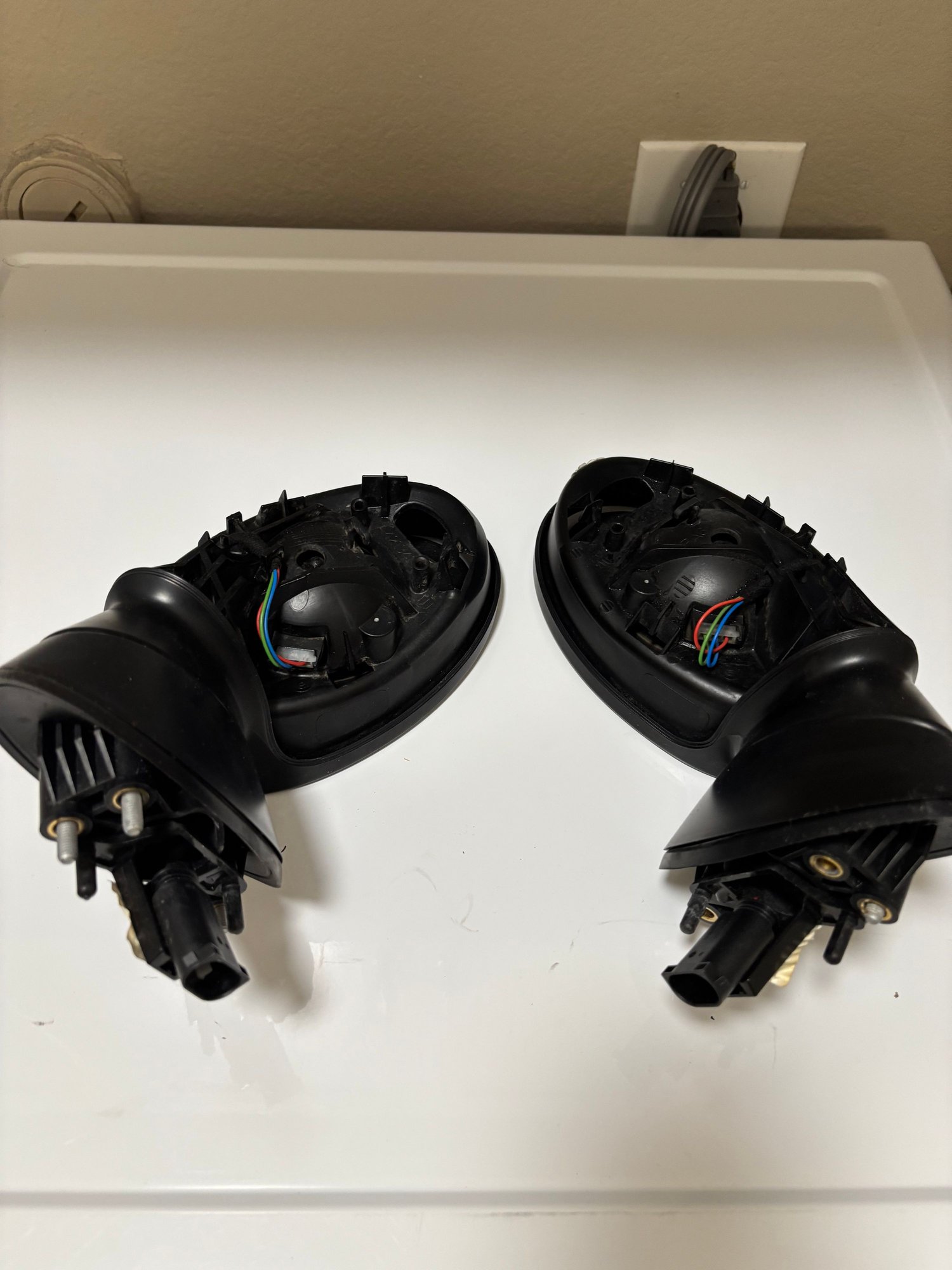 Exterior Body Parts - GENUINE MINI Outside Mirrors R50 R52 R53 - Used - 2002 to 2008 Mini Cooper - Cedar Park, TX 78641, United States