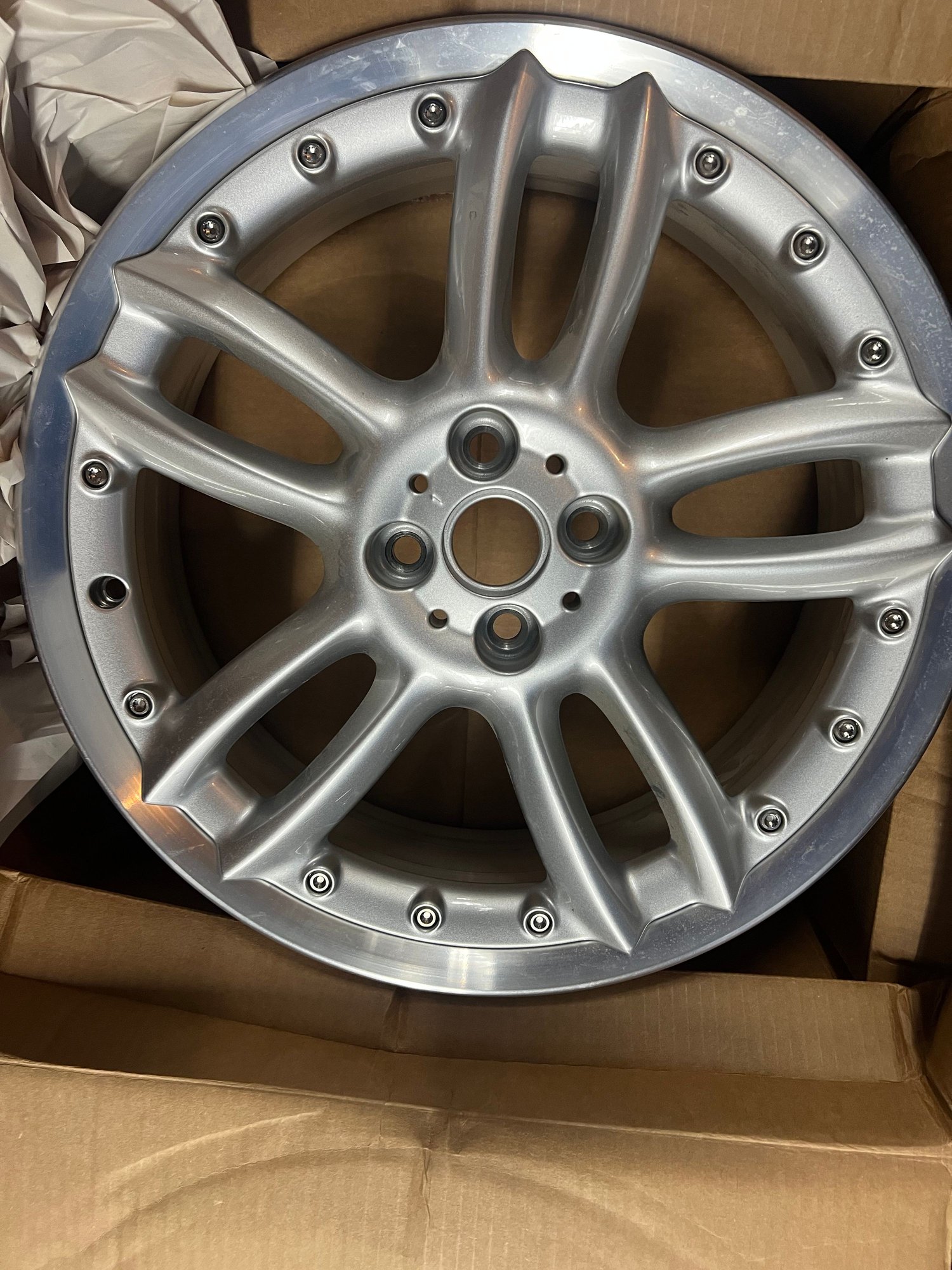 Wheels and Tires/Axles - MINI R109 wheel 18inch brand new! - New - 2002 to 2013 Mini R56: "Mk II" Mini Hatch/Hardtop range - Hollywood, FL 33019, United States