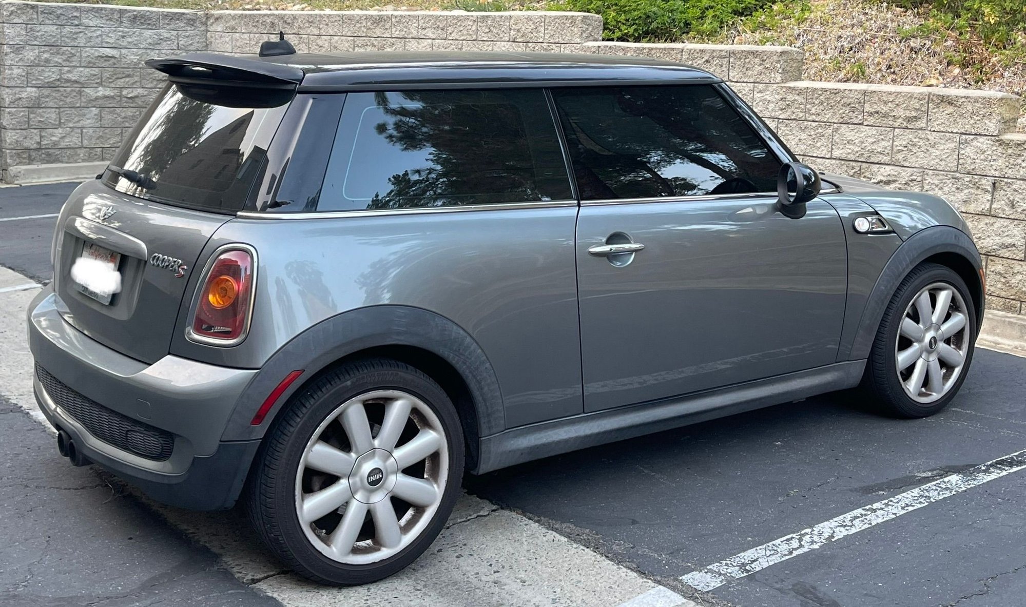 2007 Mini R56: "Mk II" Mini Hatch/Hardtop range - Mini Cooper S 2007 - Used - VIN 4532wgjkvfhjv - 160,000 Miles - 4 cyl - Manual - Hatchback - Gray - San Diego, CA 92119, United States