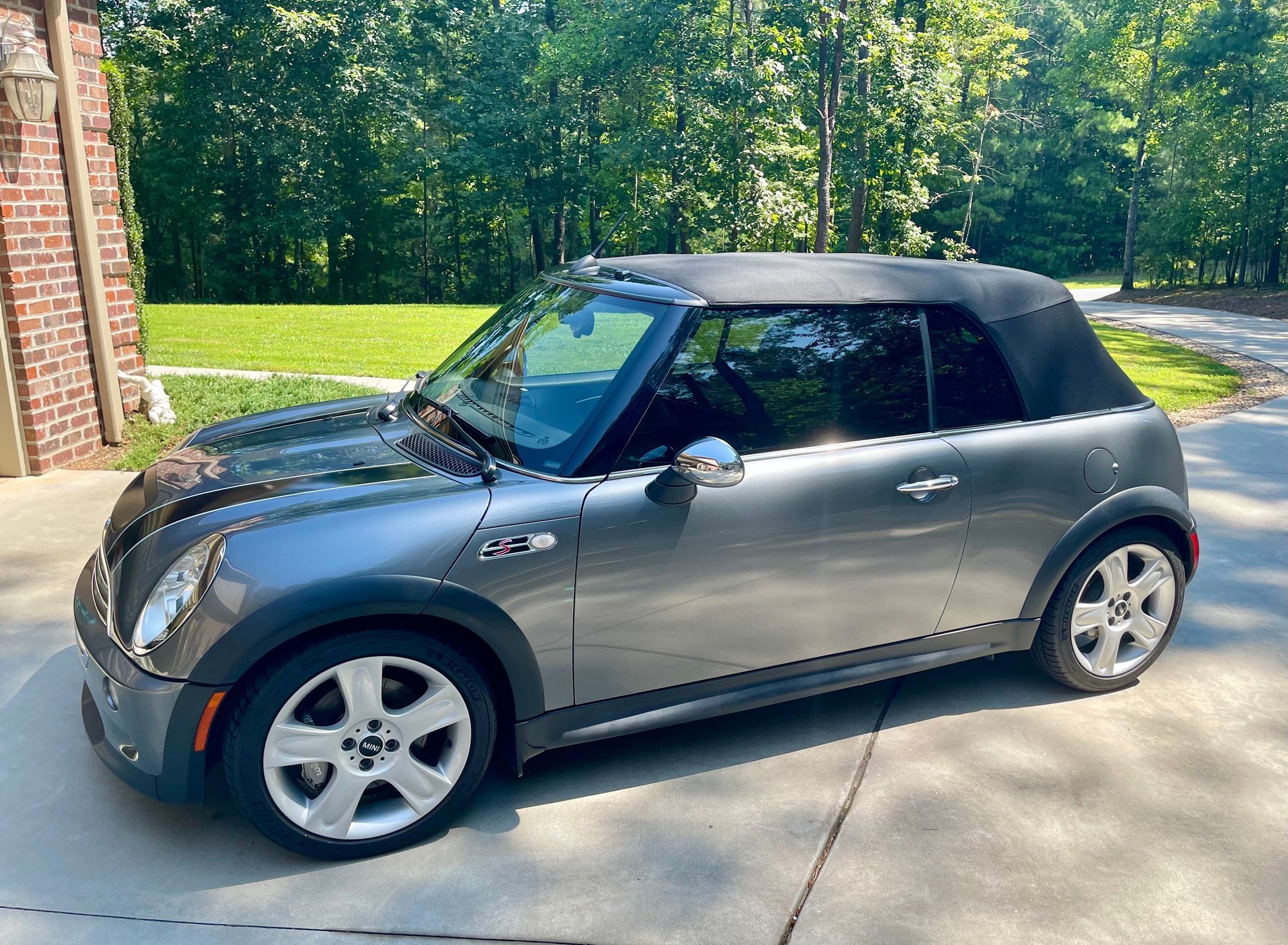 2007 Mini R52: "Mk I" Mini Convertible - 2007 Mini Cooper S - Used - VIN WMWRH33557TJ44951 - 4 cyl - 2WD - Manual - Convertible - Gray - Hickory, NC 28602, United States