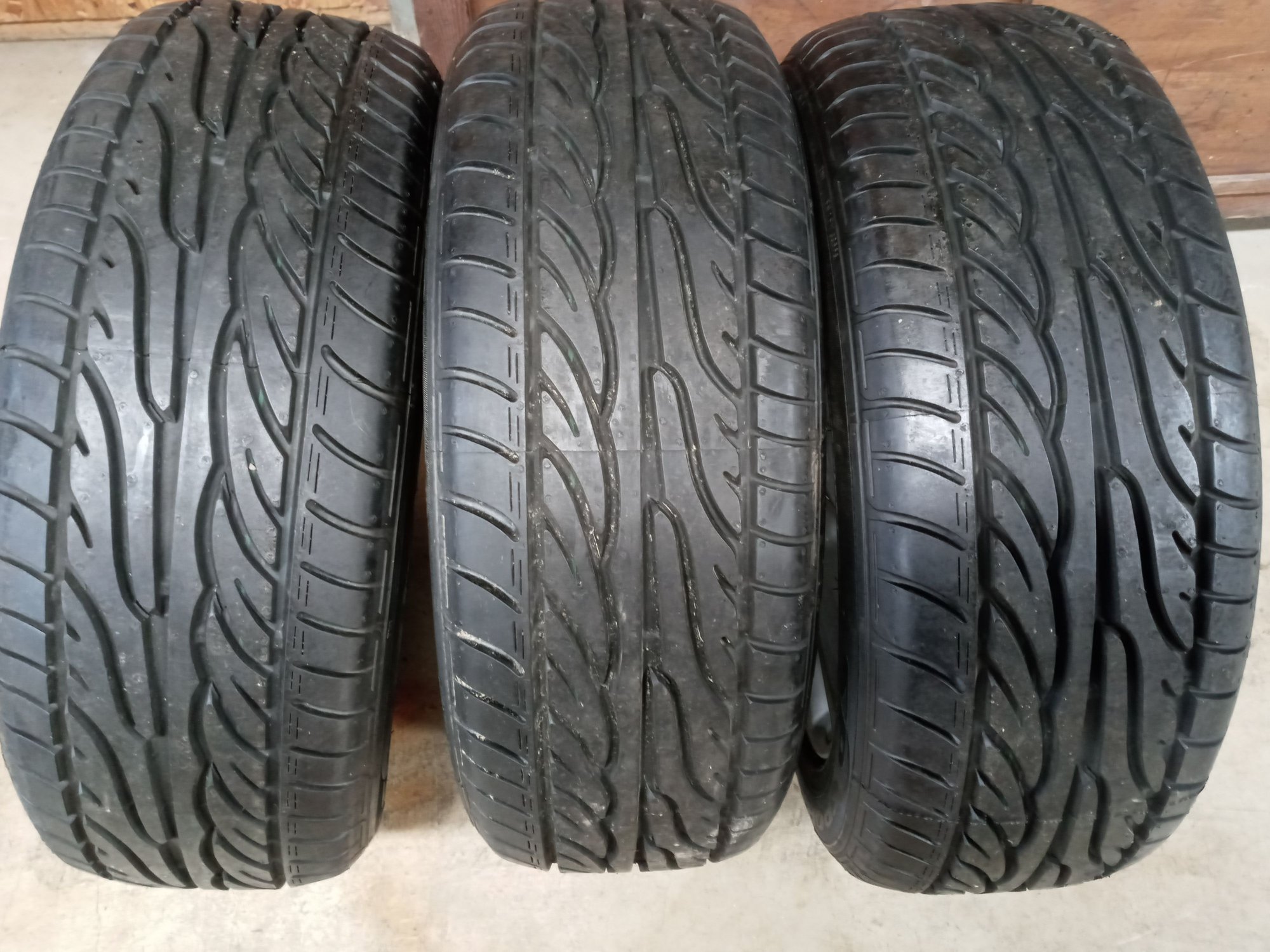 Wheels and Tires/Axles - (3) First Generation Mini Cooper S Wheels/Tires - Used - 2002 to 2006 Mini Cooper - Johnson City, TN 37601, United States