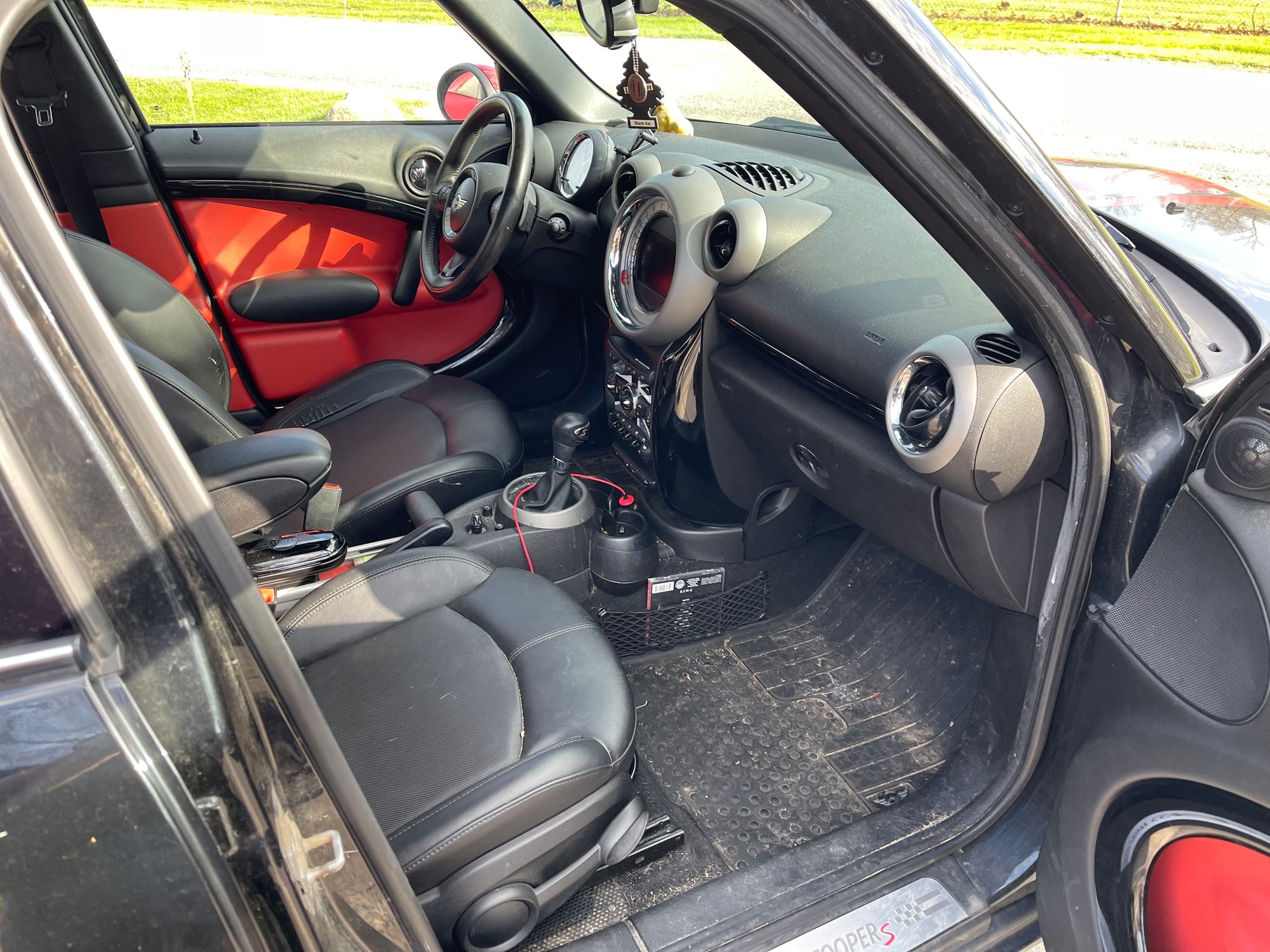 2012 Mini R60: Countryman - For Sale: 2012 Countryman S ALL4 *LOADED* - Used - VIN WMWZC5C53CWL58601 - 119,700 Miles - 4 cyl - AWD - Automatic - Hatchback - Black - Valparaiso, IN 46383, United States