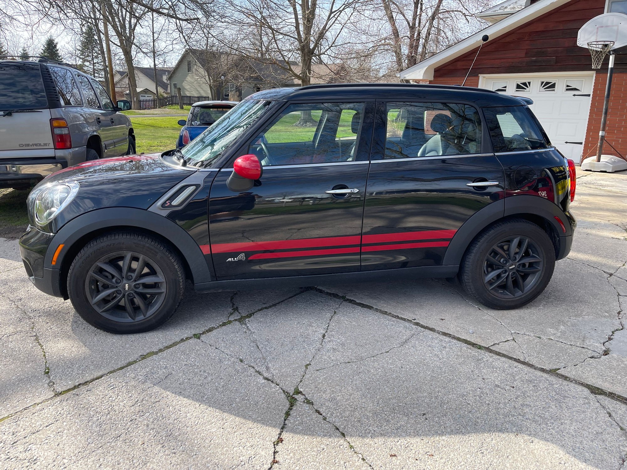 2012 Mini R60: Countryman - For Sale: 2012 Countryman S ALL4 *LOADED* - Used - VIN WMWZC5C53CWL58601 - 119,700 Miles - 4 cyl - AWD - Automatic - Hatchback - Black - Valparaiso, IN 46383, United States