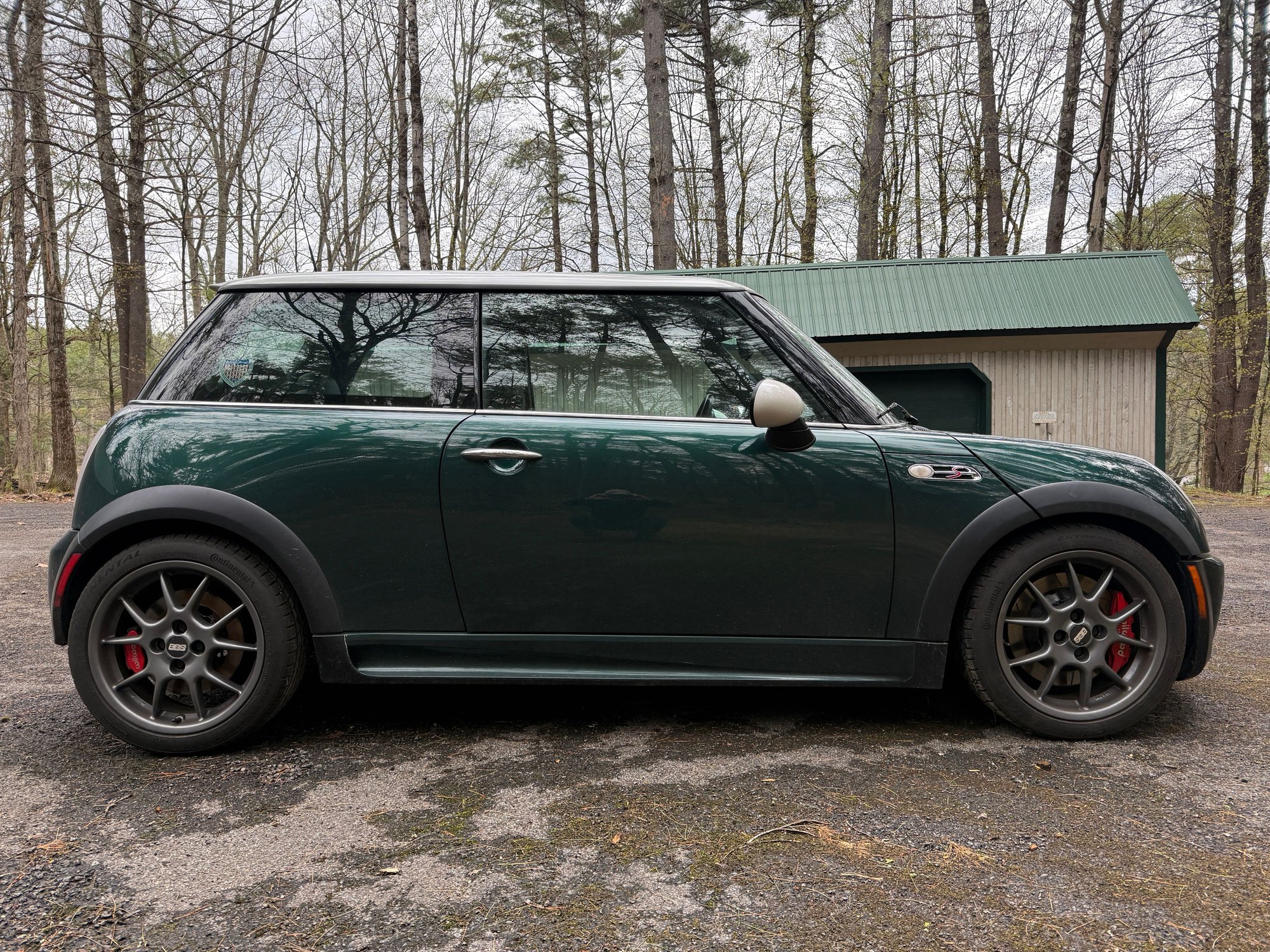 2005 Mini R53: "Mk I" Mini Cooper S - 2005 MINI Cooper S (R53) – BRG/White – Original Owner – Damaged, Complete Car - Used - VIN WMWRE33475TD98127 - 119,000 Miles - 4 cyl - 2WD - Manual - Hatchback - Other - Earlton, NY 12058, United States