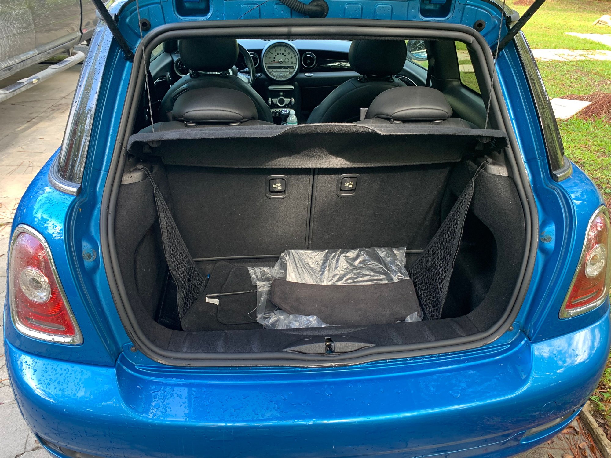 2009 Mini R56: "Mk II" Mini Hatch/Hardtop range - 2009 John Cooper Works - Used - VIN wmwmf935x9tf97438 - 132,000 Miles - 4 cyl - 2WD - Manual - Hatchback - Blue - Davenport, FL 33896, United States