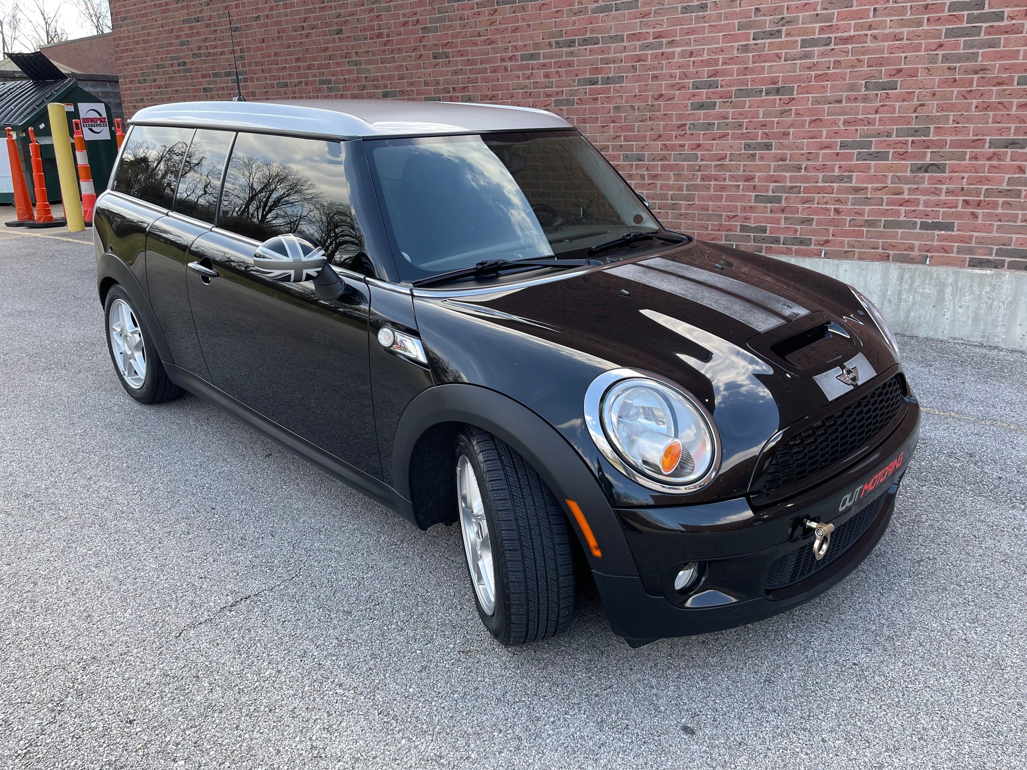 2009 Mini R55: "Mk II" Mini Clubman - 09 Clubman S - Used - VIN WMWMM33579TP74026 - 175,200 Miles - 4 cyl - 2WD - Manual - Wagon - Black - Cincinnati, OH 45255, United States