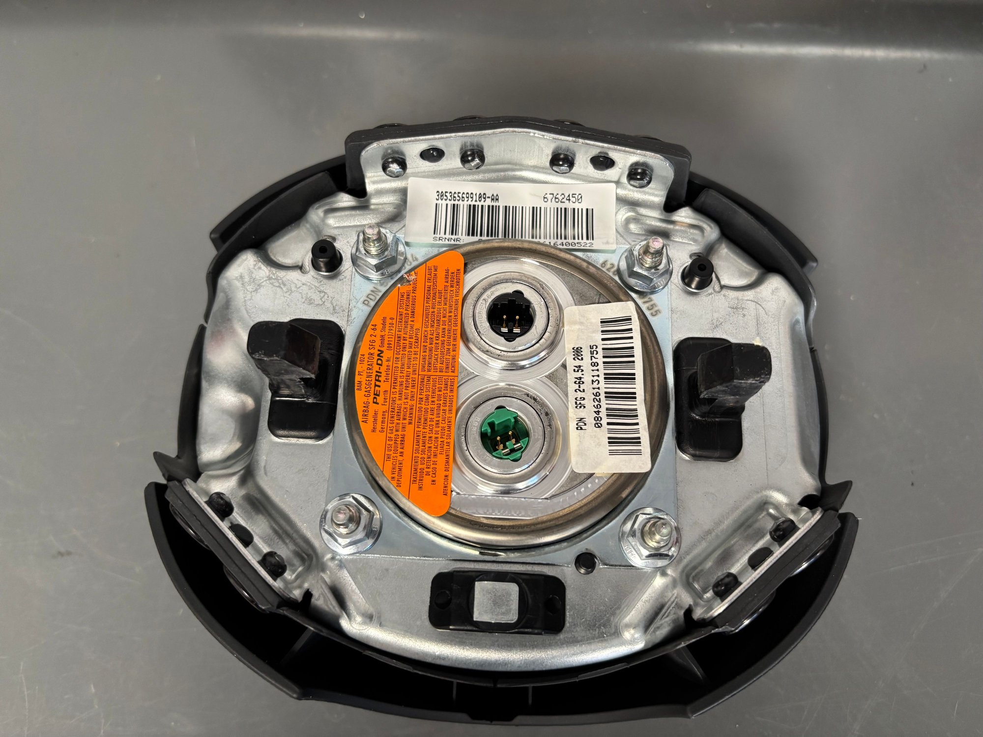 Miscellaneous - MINI Cooper Drivers Steering Wheel Airbag 32306762450 2004-2008 R50 R52 R53 - Used - 2004 to 2008 Mini Cooper - Cedar Park, TX 78641, United States