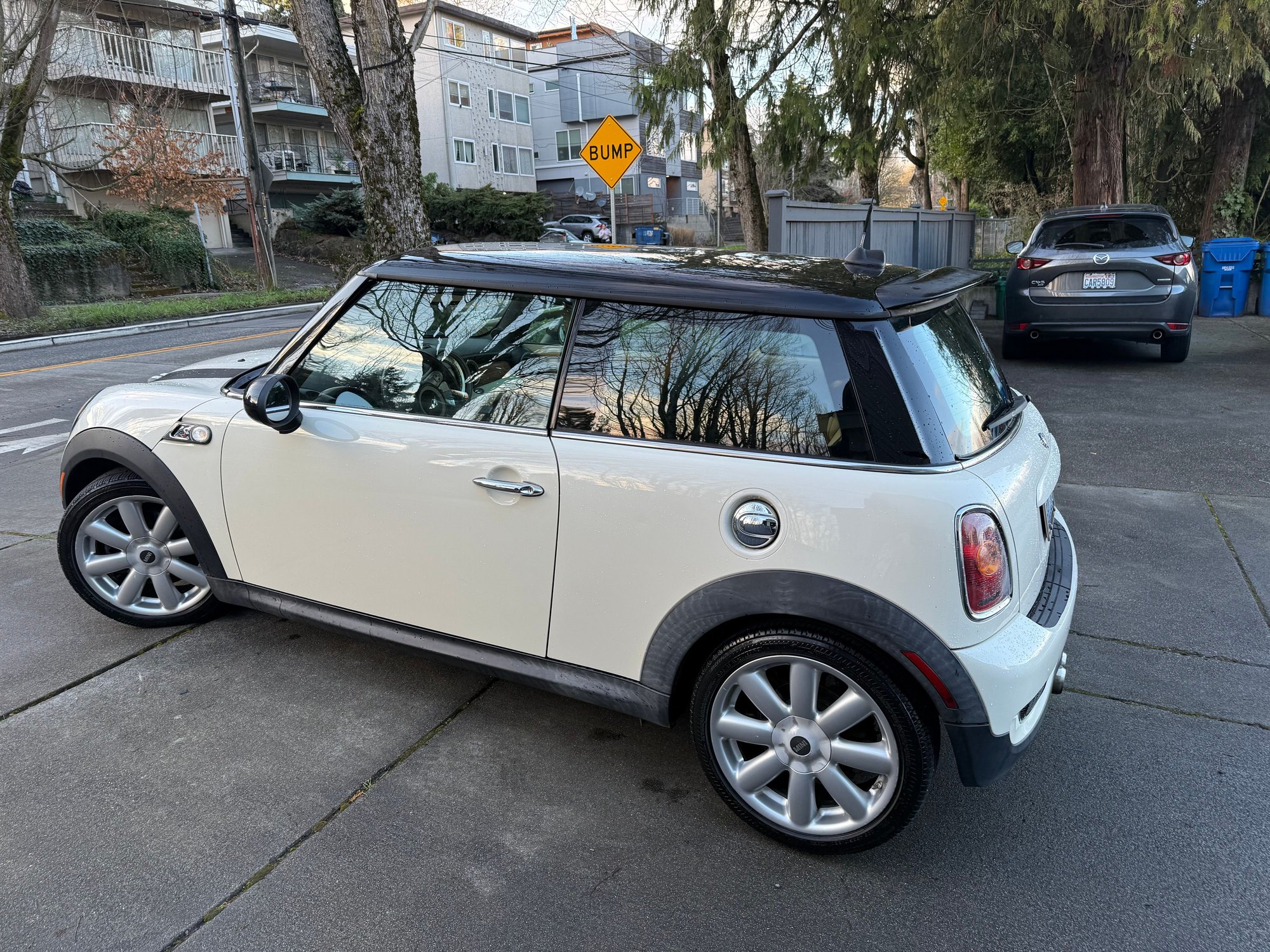 2008 Mini Cooper - 2008 Mini Cooper S for sale 81k miles - New - VIN WMWMF73568TT88245 - 81,422 Miles - 2WD - Manual - Hatchback - White - Seattle, WA 98144, United States