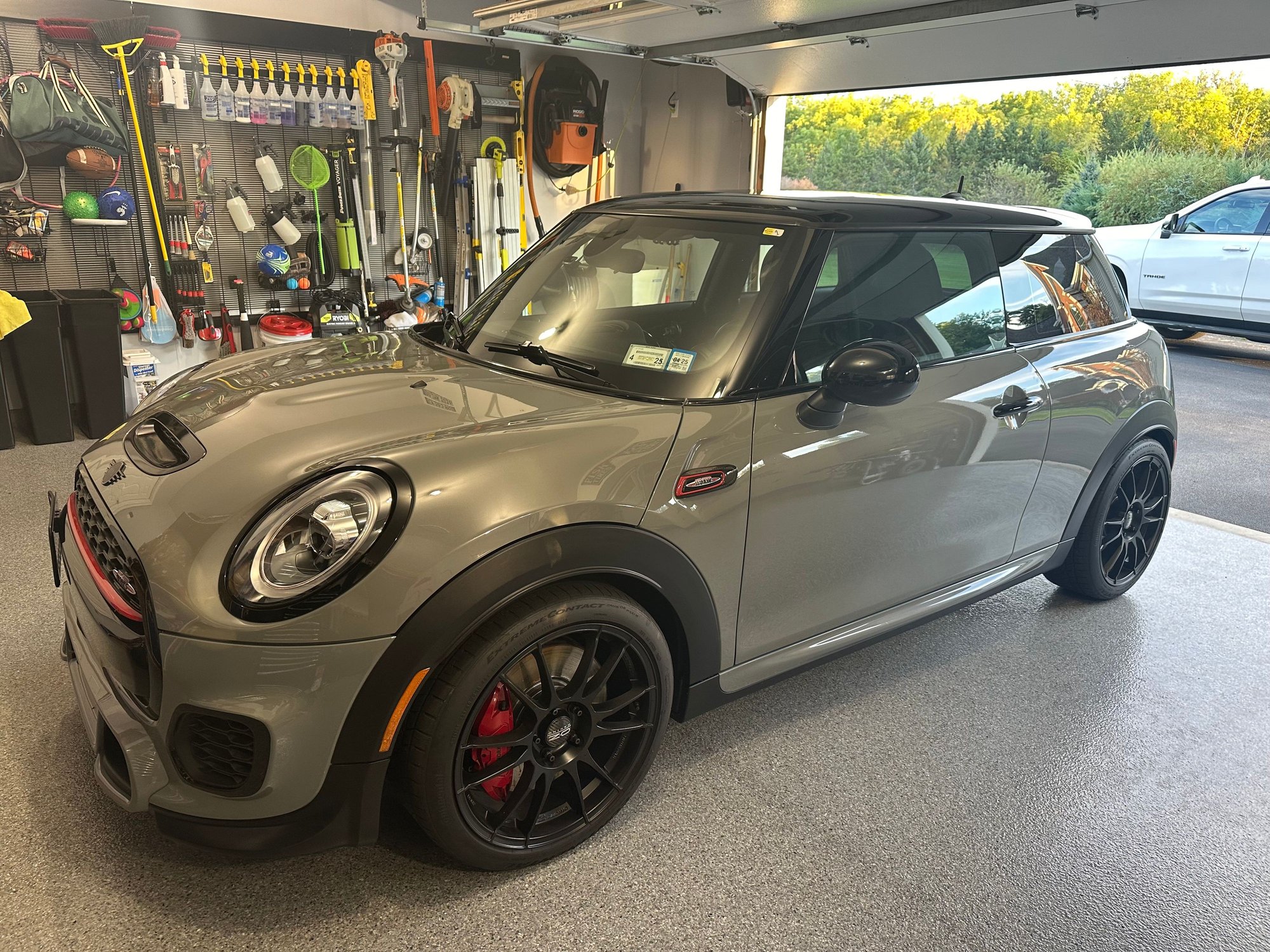 2019 Mini Hardtop - 2019 JCW 6 Speed - Used - VIN WMWXM9C53K2H81084 - 44,200 Miles - 4 cyl - 2WD - Manual - Hatchback - Gray - Buffalo, NY 14032, United States