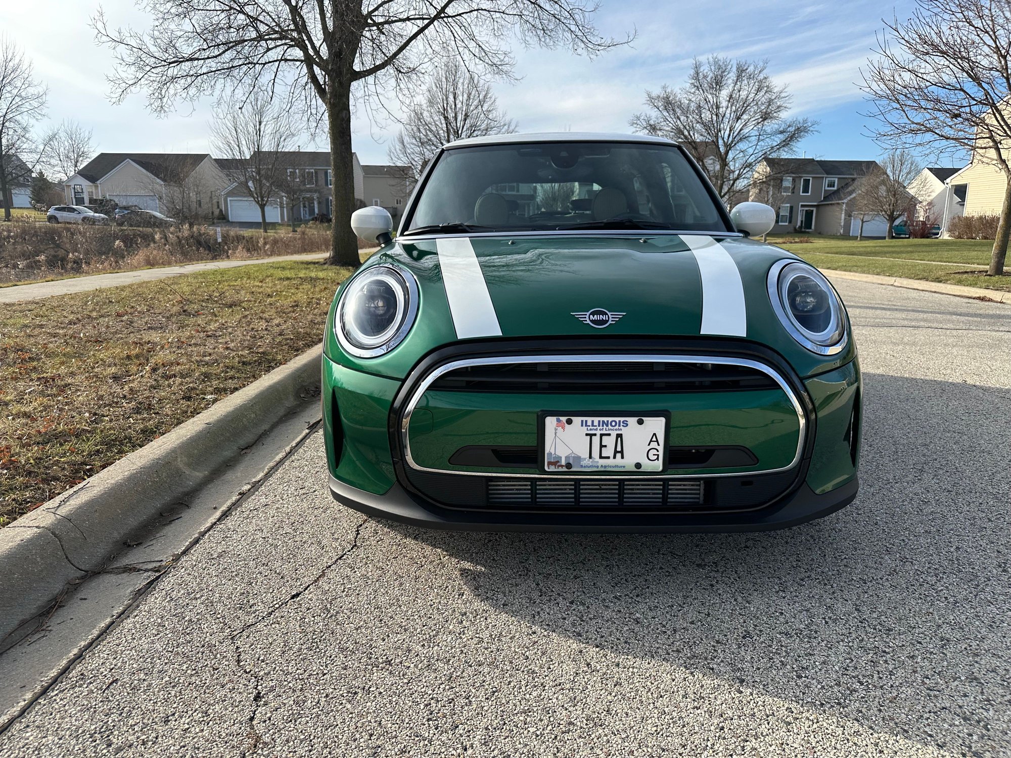2024 Mini F56: Mini Hatch/Hardtop - 2024 Mini Cooper Hardtop 3-door 6spd - Green on Tan with Low Miles! - Used - VIN WMW33DH08R2U53099 - 12,900 Miles - 3 cyl - 2WD - Manual - Hatchback - Other - Madison, WI 53705, United States