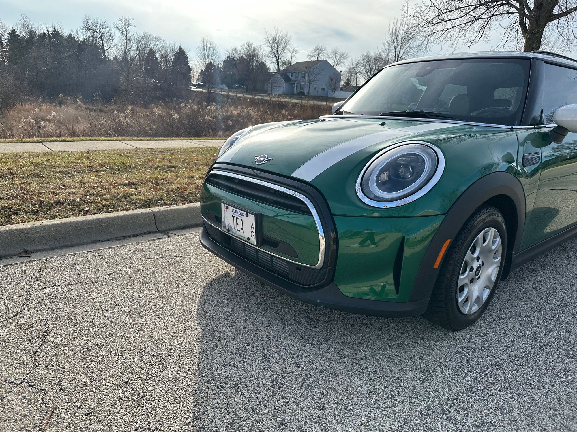 2024 Mini F56: Mini Hatch/Hardtop - 2024 Mini Cooper Hardtop 3-door 6spd - Green on Tan with Low Miles! - Used - VIN WMW33DH08R2U53099 - 12,900 Miles - 3 cyl - 2WD - Manual - Hatchback - Other - Madison, WI 53705, United States