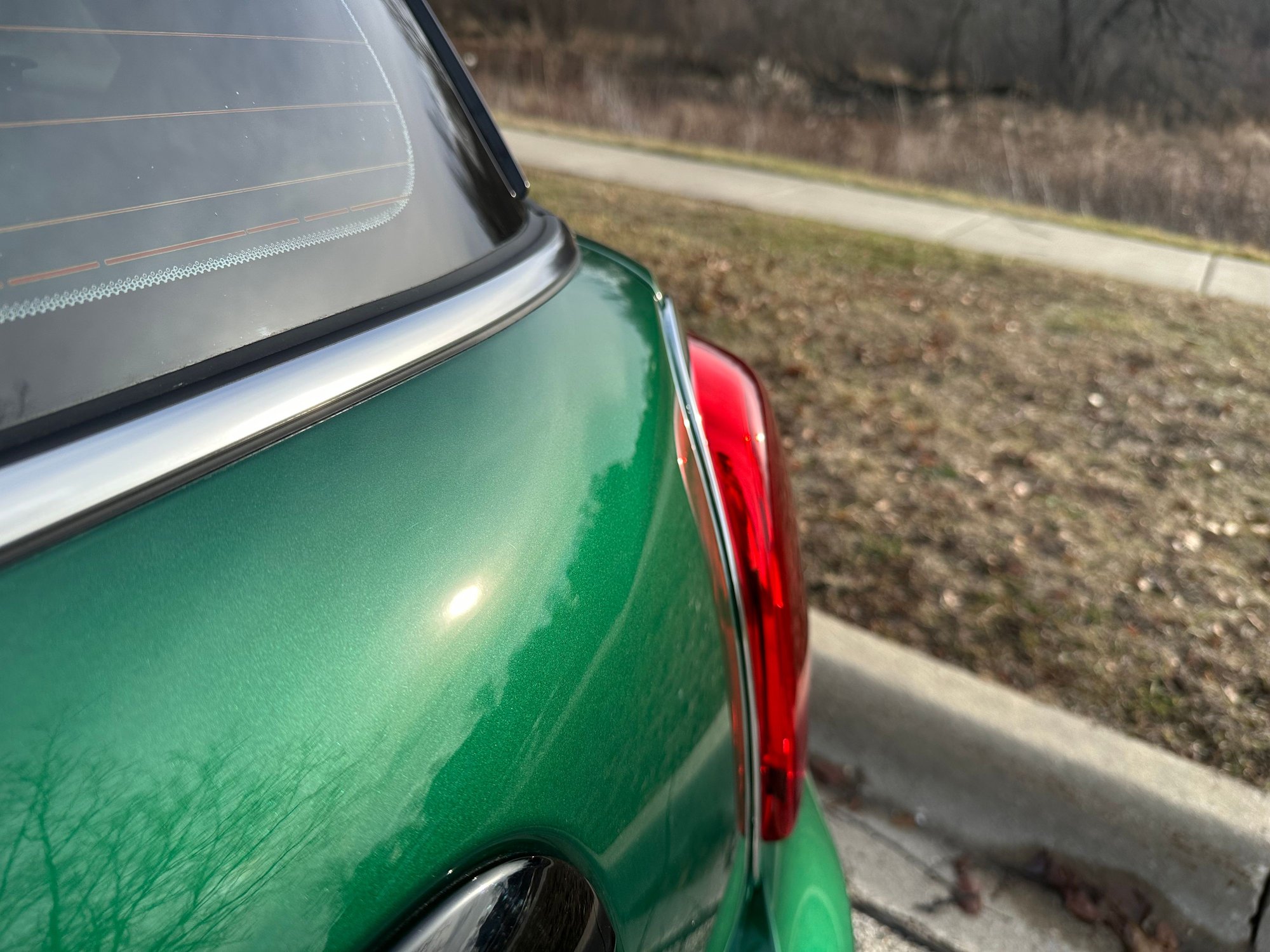 2024 Mini F56: Mini Hatch/Hardtop - 2024 Mini Cooper Hardtop 3-door 6spd - Green on Tan with Low Miles! - Used - VIN WMW33DH08R2U53099 - 12,900 Miles - 3 cyl - 2WD - Manual - Hatchback - Other - Madison, WI 53705, United States