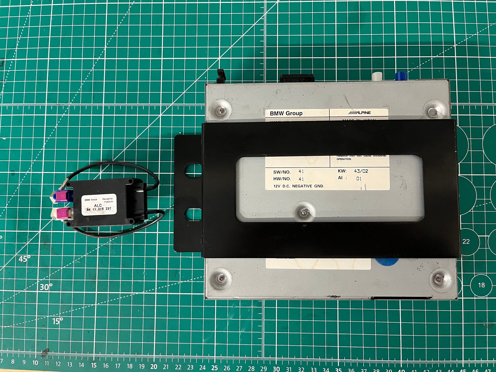 Audio Video/Electronics - Factory Sirius Satelite Radio Receiver - Used - 2005 to 2008 Mini R52: "Mk I" Mini Convertible - 2002 to 2006 Mini R50: "Mk I" Mini One & Cooper - 2002 to 2006 Mini R53: "Mk I" Mini Cooper S - Belle Plaine, MN 56011, United States