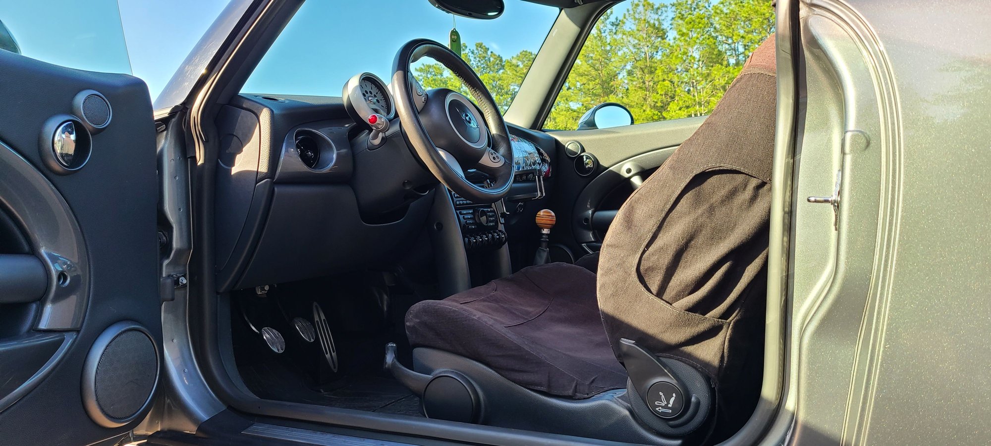 2005 Mini R53: "Mk I" Mini Cooper S - 2005 Mini Cooper S - NE FL - Used - VIN WMWRE33455TD98515 - 88,000 Miles - 4 cyl - 2WD - Manual - Hatchback - Gray - St Augustine, FL 32086, United States