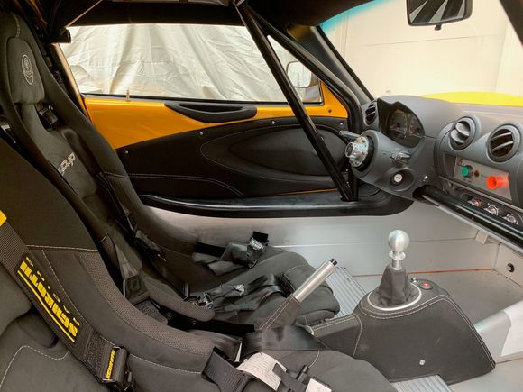 this is the first car I own with detachable steering wheel