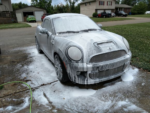 Meguiars Gold Class I believe.