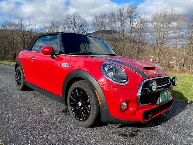 2019 Mini Convertible - 2019 Chili Red MINI Cooper S Convertible Manual Transmission for sale - Used - VIN WMWWG9C5XK3F66637 - 48,500 Miles - 2 cyl - 2WD - Manual - Convertible - Red - Manchester Center, VT 05255, United States