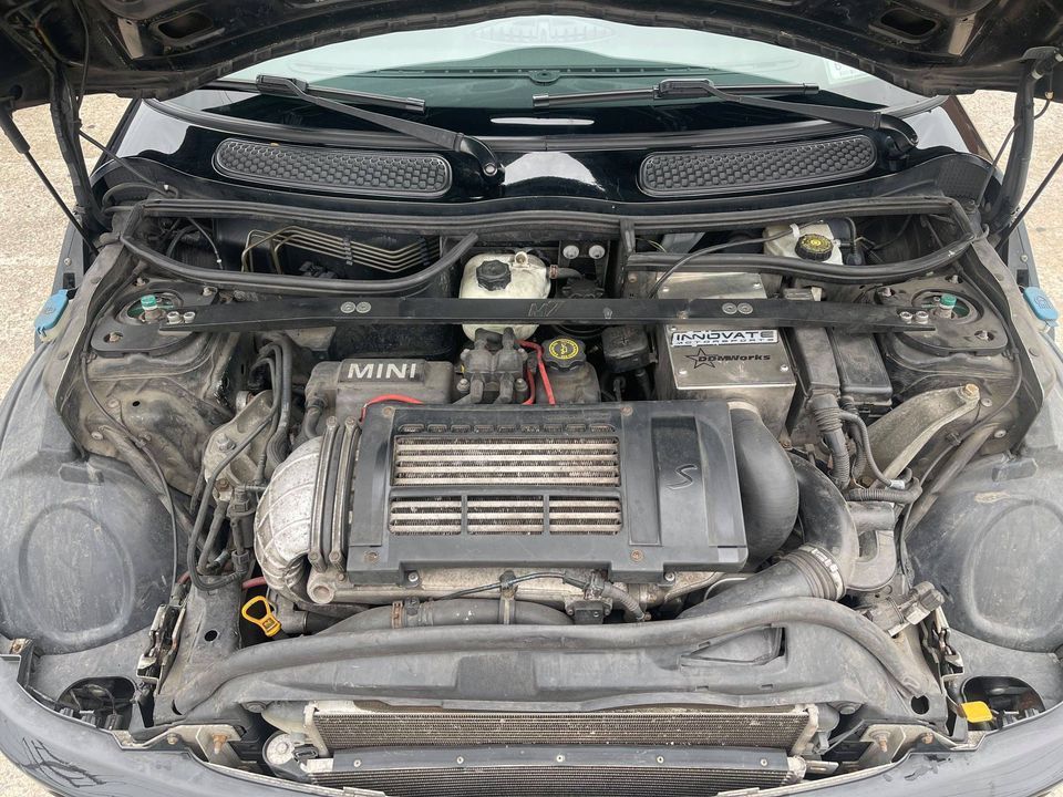 2005 Mini R53: "Mk I" Mini Cooper S - 2005 Mini Cooper S 6spd, heavily modified and extensively maintained. - Used - VIN WMWRE33435TD94429 - 130,002 Miles - 4 cyl - 2WD - Manual - Hatchback - Black - Queens, NY 11379, United States