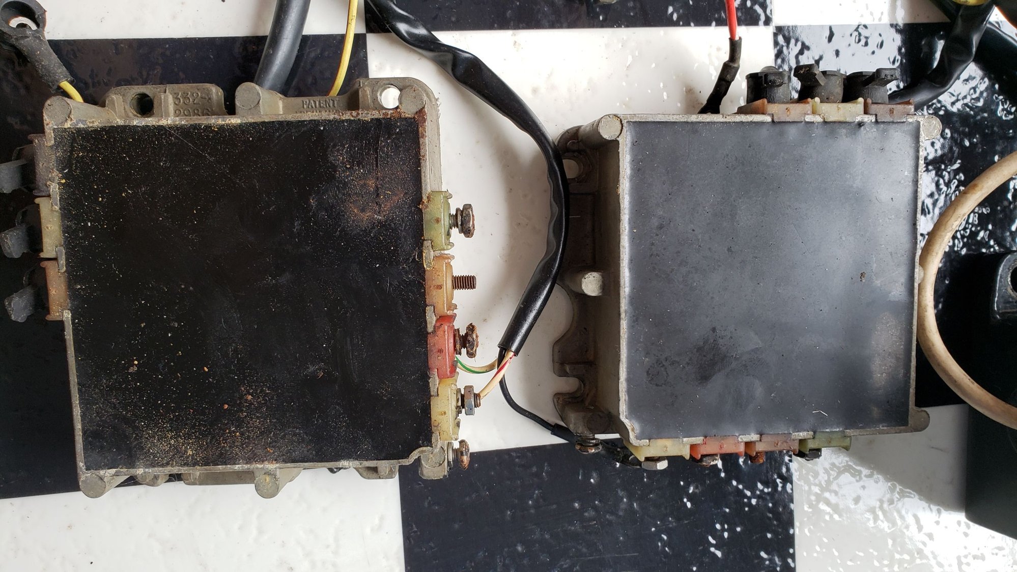 2 Complete Thunderbolt ignitions with Distributors