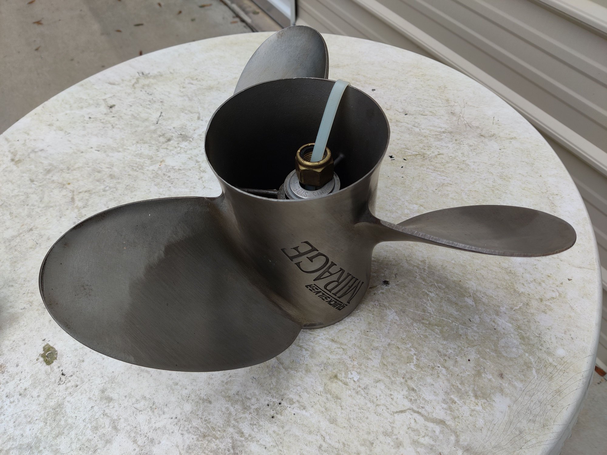 Mirage prop left 25p