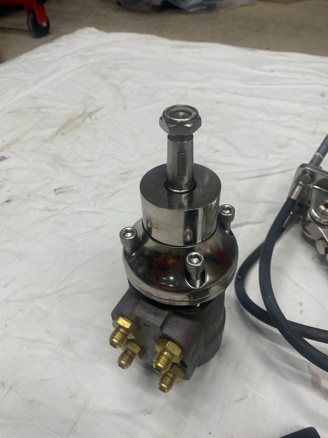 Complete Imco dual ram hyd. steering system for single bravo