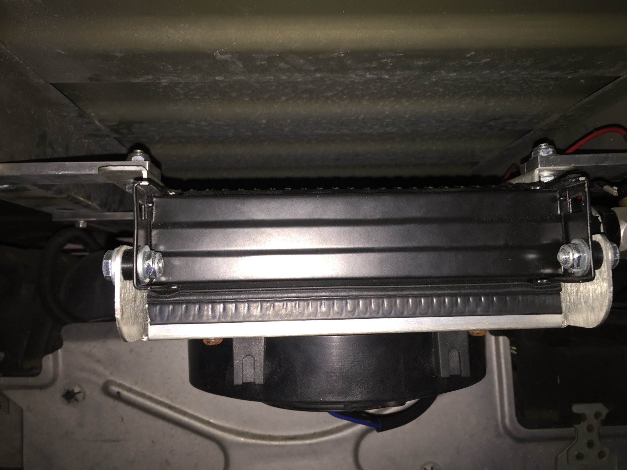 Under cooler car transmission mounting Tranny cooler
