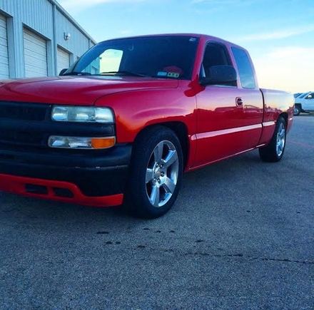 99 on a 2/4   2014 silverado 20's on 265/50-20
