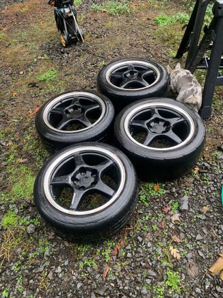 My buddy gave me these for free to clear out space. They need tires but will be going on my s10 and I’ll give my kid my zq8 wheels for his truck. Win win I think cause I’ll be able to run a much better tire selection with 17’s. Ordered spacers for them 2.5” front and 3” rear. Also have a limited slip that needs to go in the s10 but I gotta do the pre runner rear end first and feel confident about it. 