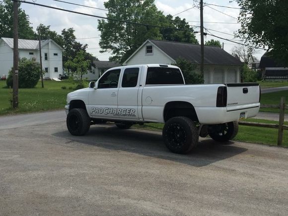 FOR SALE! 2000 procharged 6.0 845 558-1052