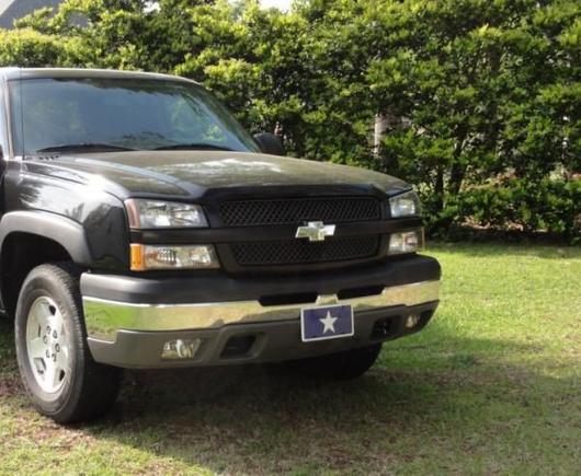 Chevrolet 2004 Silverado Z71 CCSB April 8, 2011.  After installation of color matched SS grille with billet BowTie.