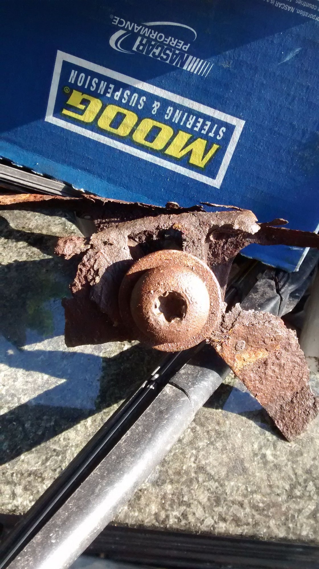 Tool to remove pickup bed torx style bolt head RangerForums The