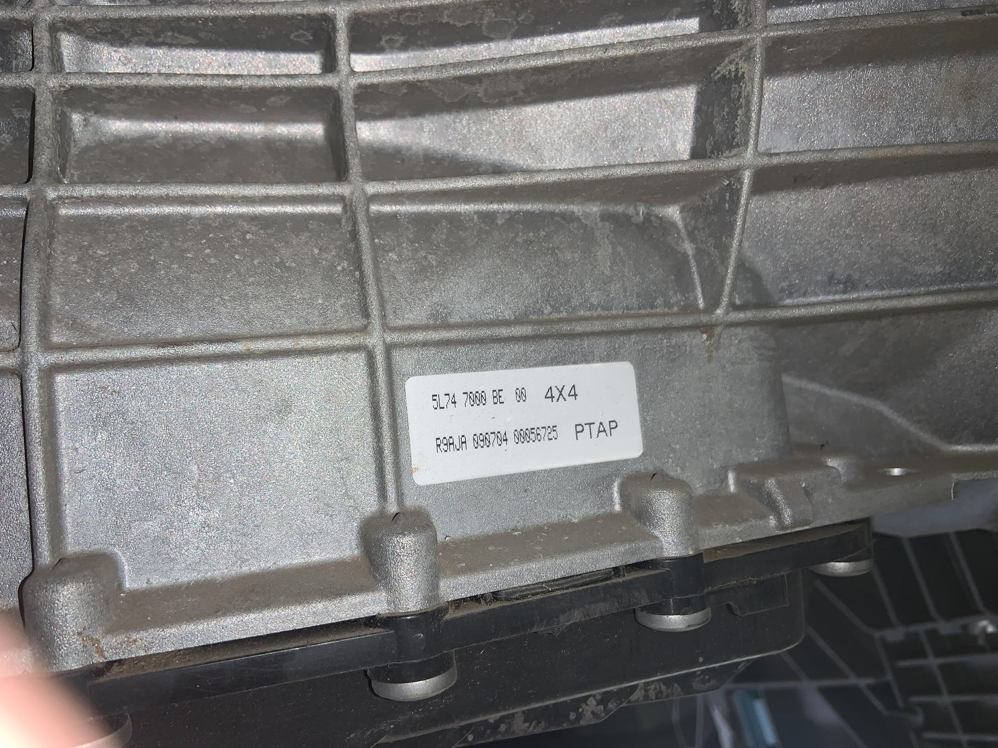 Drivetrain - Ford 5L74 4x4 Transmission - New - 0  All Models - Auburn Hills, MI 48341, United States