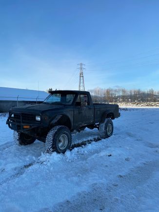 1988 ranger 2.9v6 8” suspension lift 4” body 35x12.5” tires 